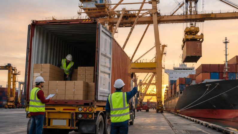 dubai shipping port customs rules